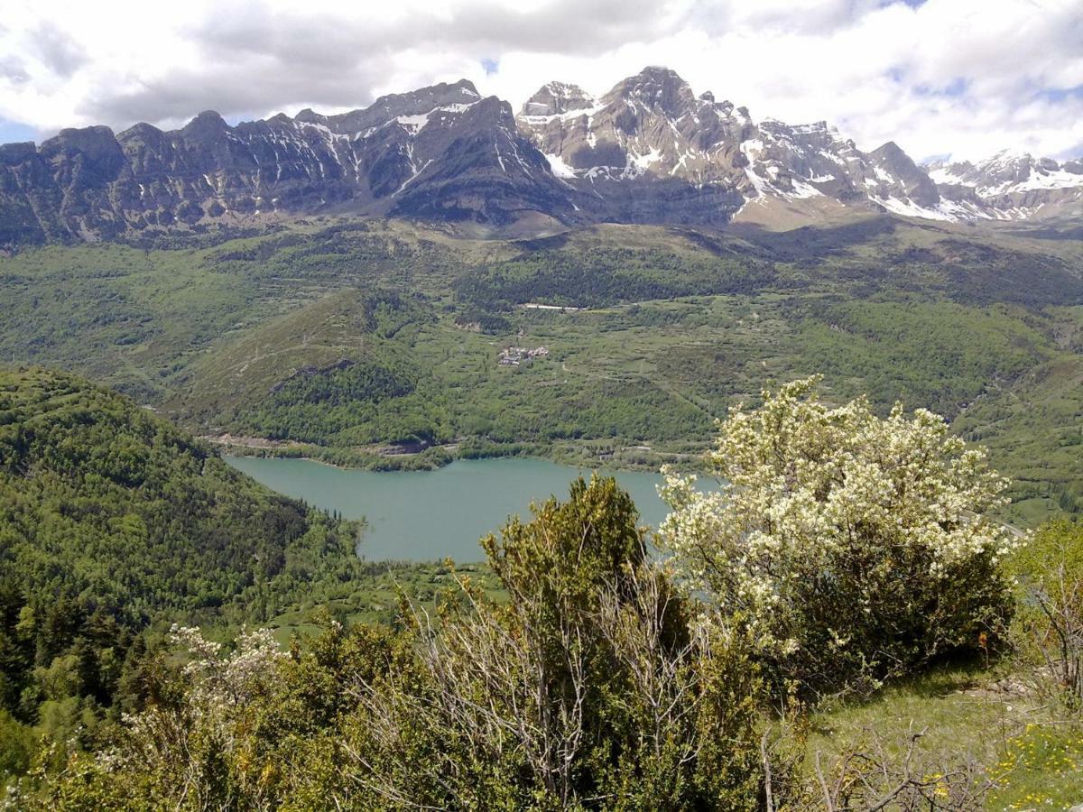 Vistas Espectaculares, Wifi Y Parking El Pueyo de Jaca Exterior foto